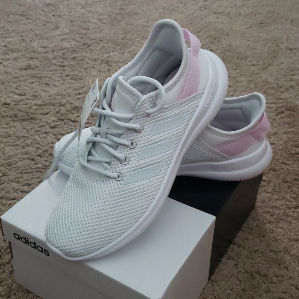 Adidas cloudfoam tennis shoes